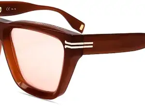 Brown Beauty in Focus